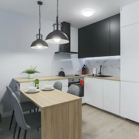 Apartment Blisko Starego Miasta Z Widokiem Na Marine